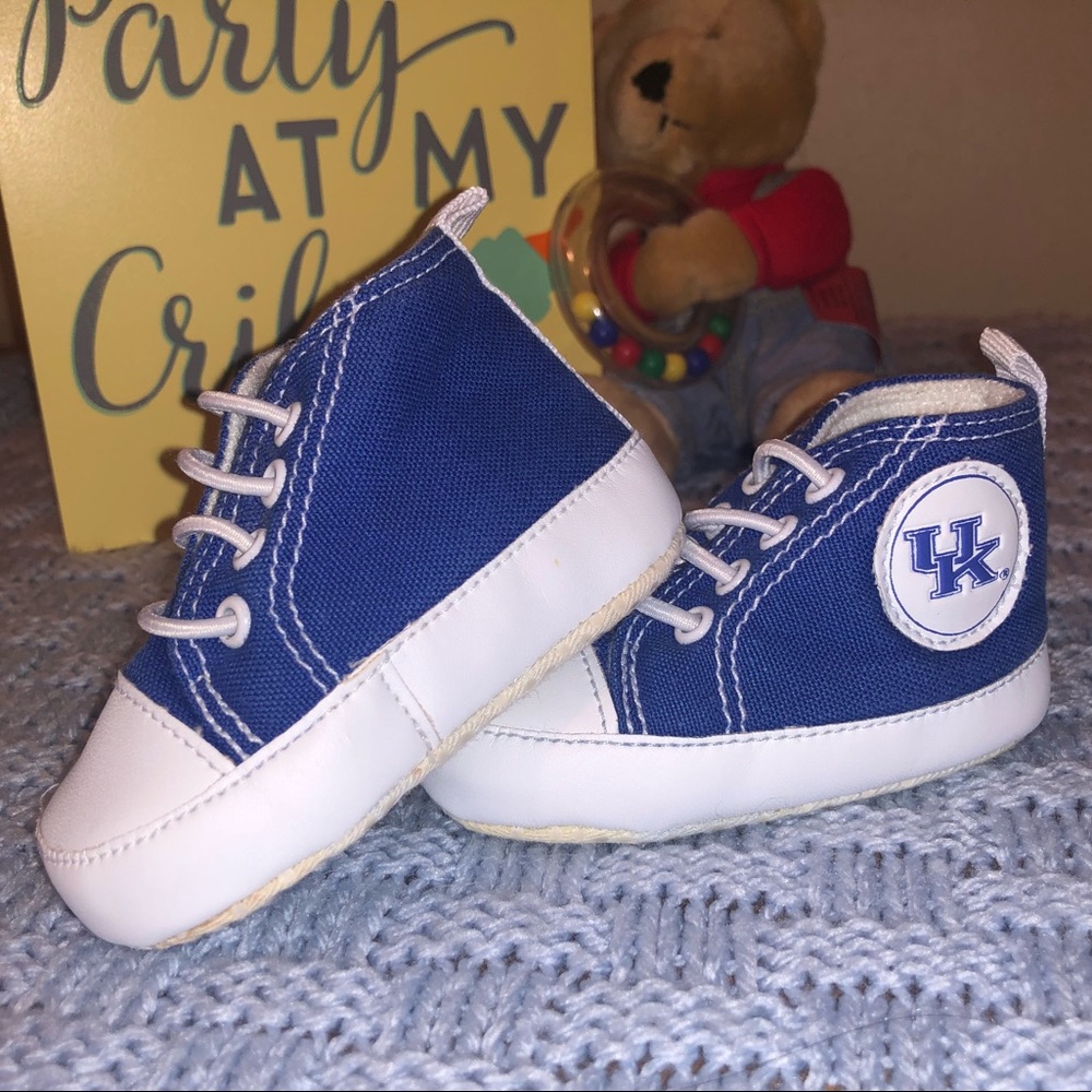 Uk wildcats baby shoes